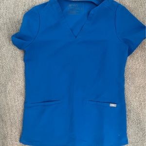 Figs XS Casma Three Pocket Scrub Top in Royal Blue